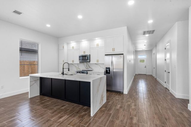 323 Road 5840, Cleveland, TX 77327