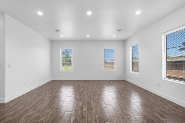 323 Road 5840, Cleveland, TX 77327