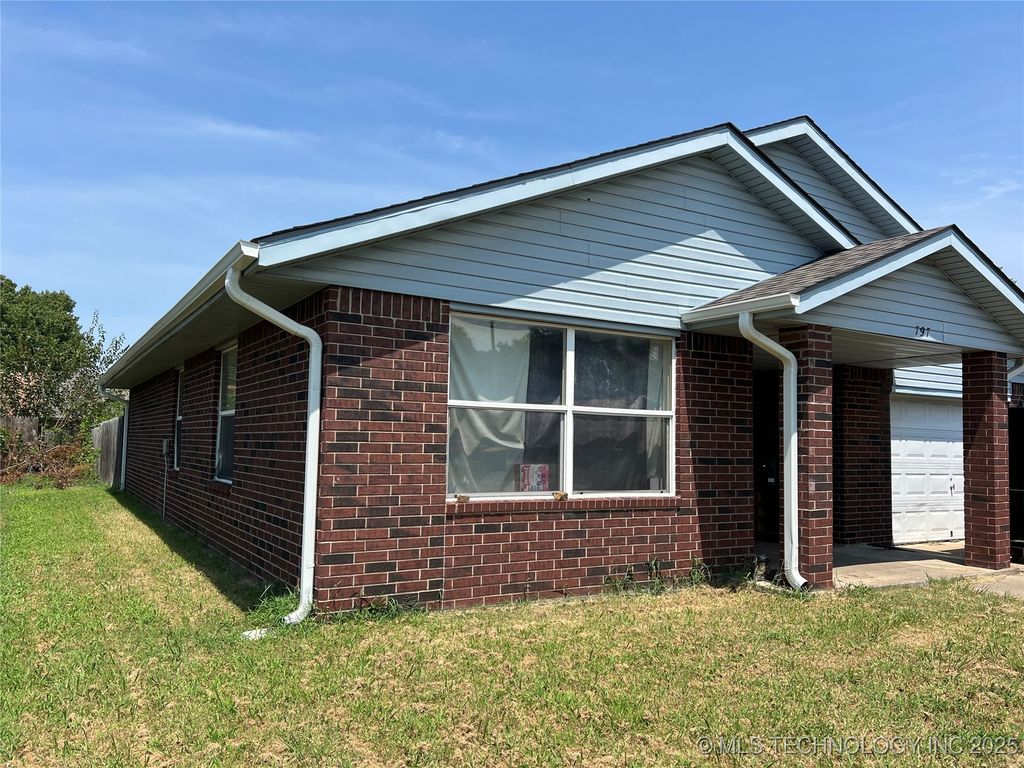 797 E 142nd Place, Glenpool, OK 74033