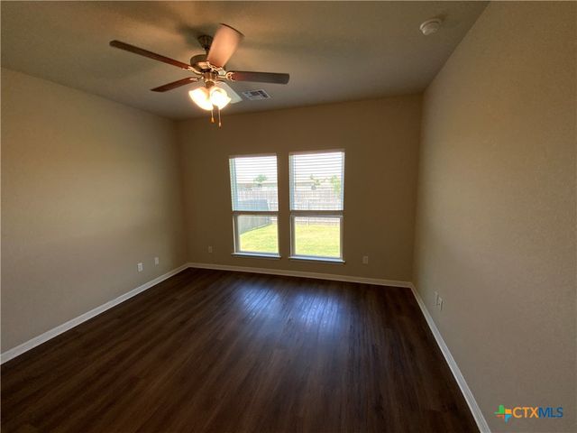 1110 Lakeway Crossing Drive, Temple, TX 76502