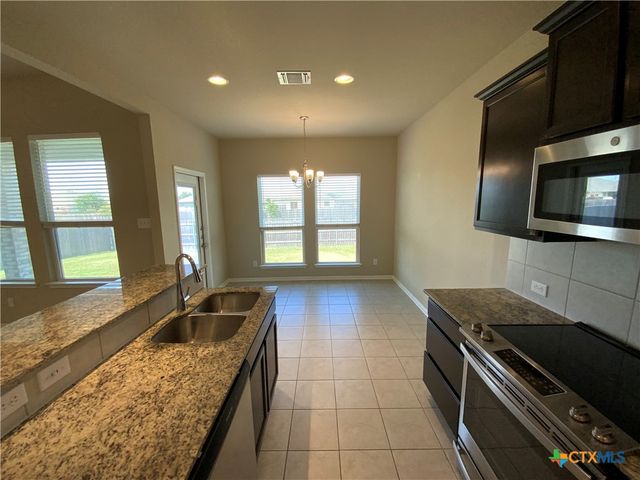 1110 Lakeway Crossing Drive, Temple, TX 76502