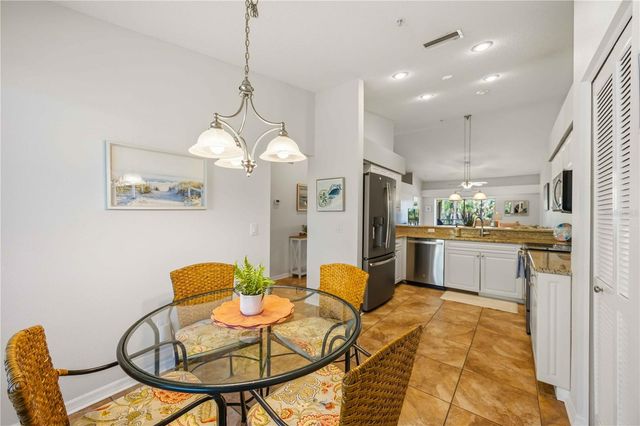 8951 VERANDA WAY 623, Sarasota, FL 34238