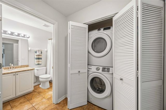 8951 VERANDA WAY 623, Sarasota, FL 34238