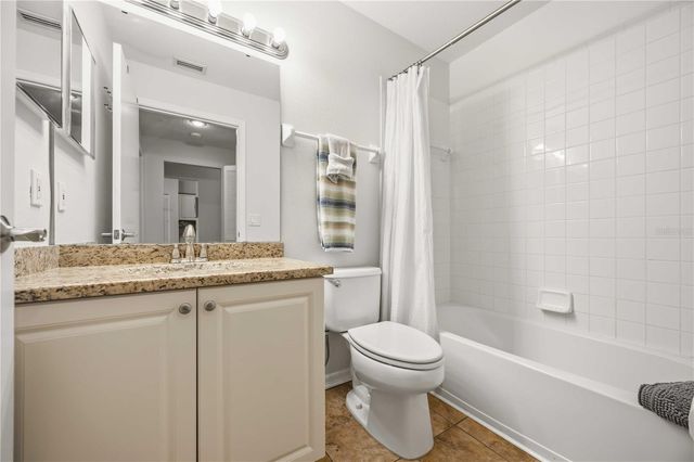 8951 VERANDA WAY 623, Sarasota, FL 34238