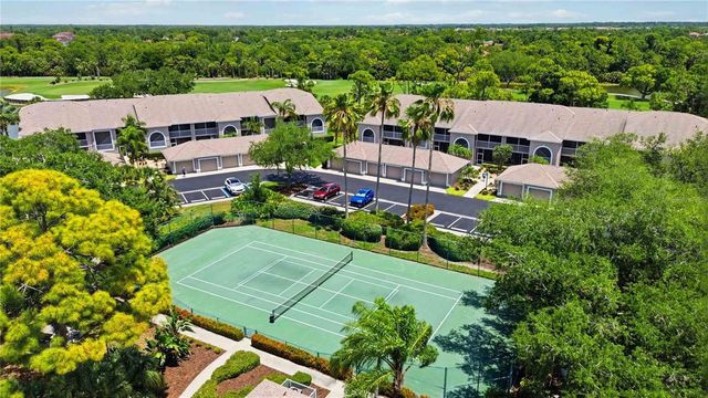 8951 VERANDA WAY 623, Sarasota, FL 34238