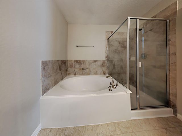 5202 Dauntless Drive, Houston, TX 77066