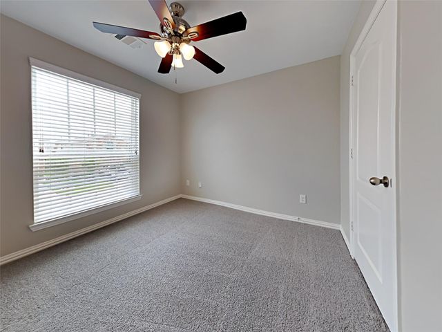 5202 Dauntless Drive, Houston, TX 77066