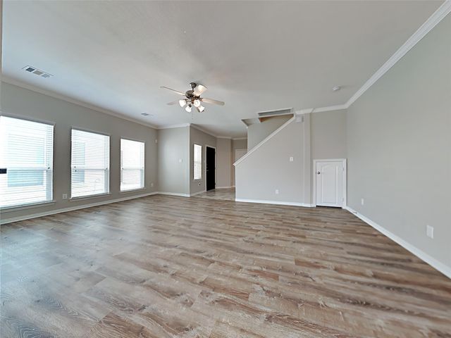 5202 Dauntless Drive, Houston, TX 77066