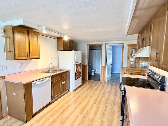 8194 Route 9, West Chazy, NY 12992