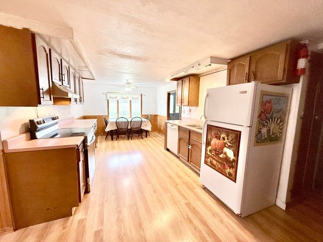 8194 Route 9, West Chazy, NY 12992