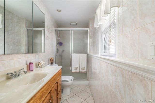 11 Damin Drive, Farmingdale, NY 11735
