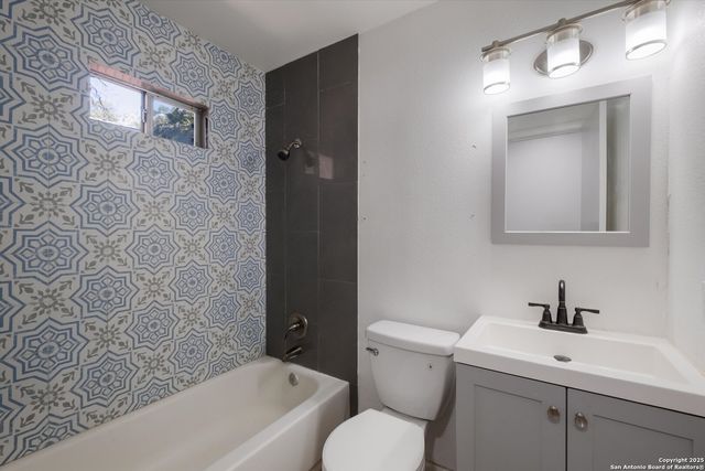 222 Cortez Ave, San Antonio, TX 78237