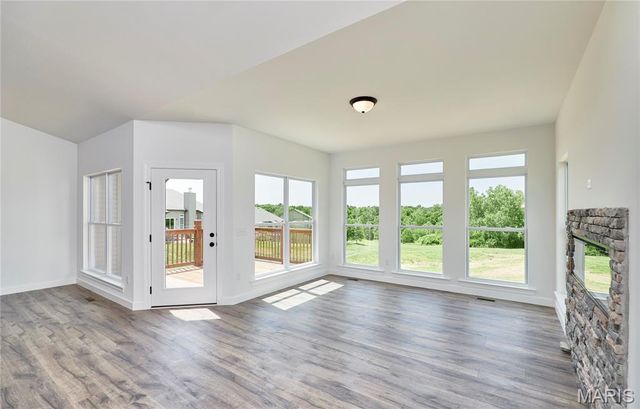 12 Canyon Creek Court, Moscow Mills, MO 63362