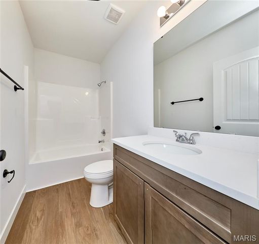 12 Canyon Creek Court, Moscow Mills, MO 63362