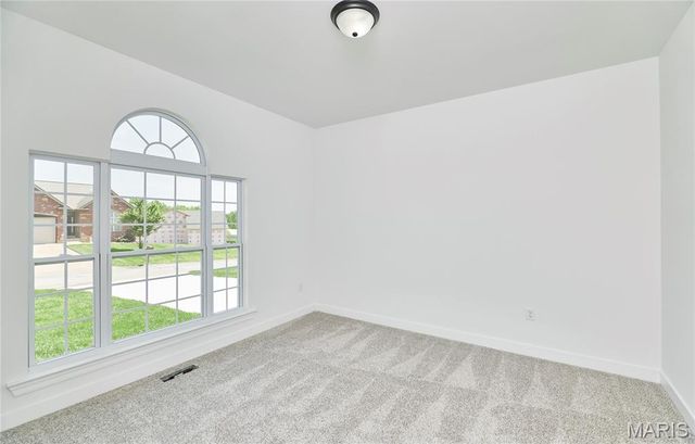 12 Canyon Creek Court, Moscow Mills, MO 63362
