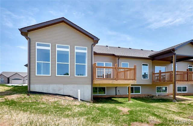 12 Canyon Creek Court, Moscow Mills, MO 63362
