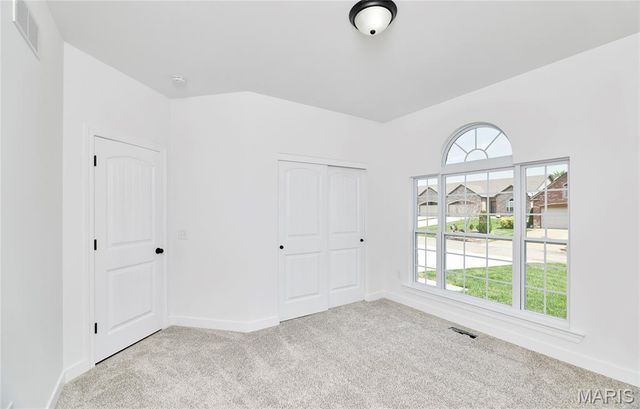 12 Canyon Creek Court, Moscow Mills, MO 63362