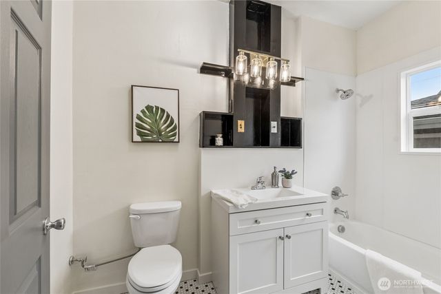 4808 S Othello Street, Seattle, WA 98118