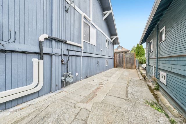 4808 S Othello Street, Seattle, WA 98118