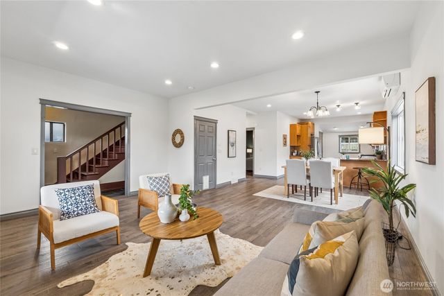 4808 S Othello Street, Seattle, WA 98118