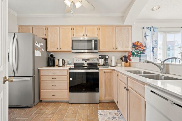 4616 Greenbriar Dr Apt H4, Little River, SC 29566