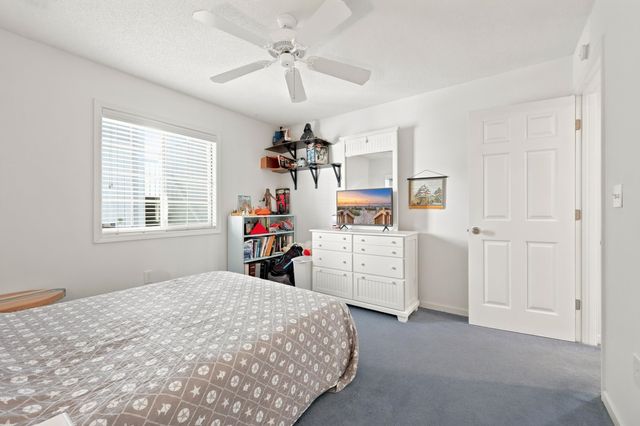 4616 Greenbriar Dr Apt H4, Little River, SC 29566