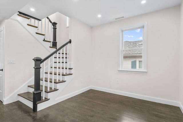 57 Windsor St, Everett, MA 02149