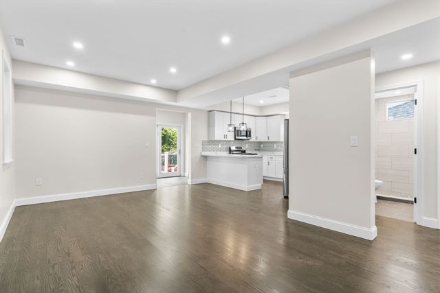 57 Windsor St, Everett, MA 02149