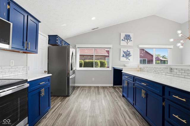 5793 Crystal Bay West Drive, Plainfield, IN 46168