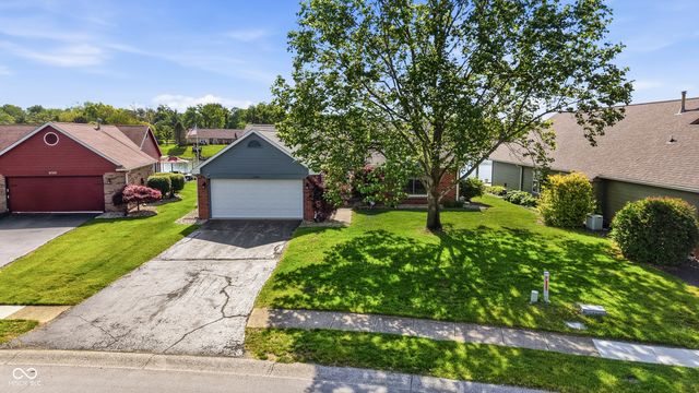 5793 Crystal Bay West Drive, Plainfield, IN 46168