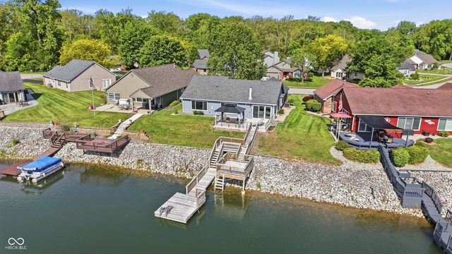 5793 Crystal Bay West Drive, Plainfield, IN 46168