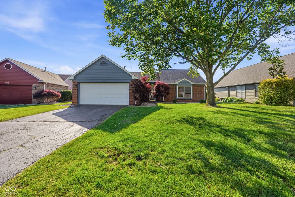 5793 Crystal Bay West Drive, Plainfield, IN 46168