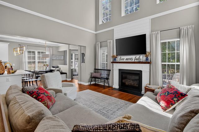 9698 Seminole Way, Summerville, SC 29485