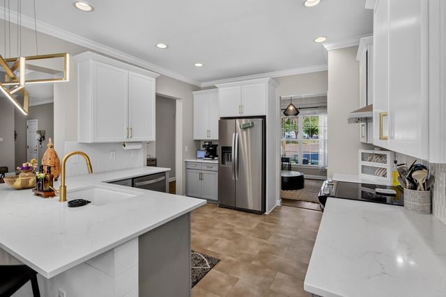 9698 Seminole Way, Summerville, SC 29485