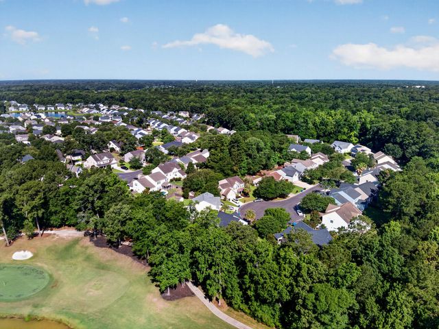9698 Seminole Way, Summerville, SC 29485