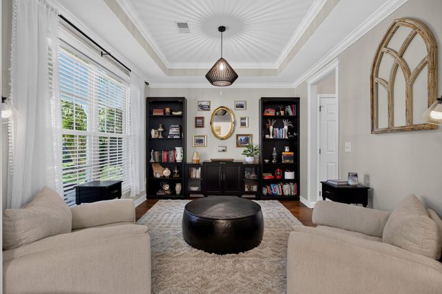 9698 Seminole Way, Summerville, SC 29485