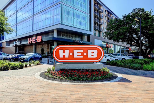 622 Rutland Street D, Houston, TX 77007