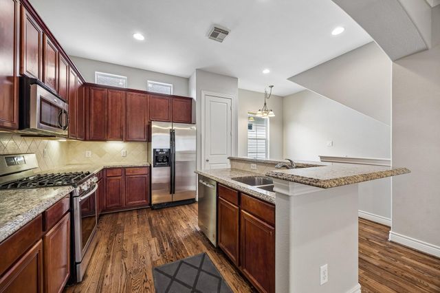 622 Rutland Street D, Houston, TX 77007