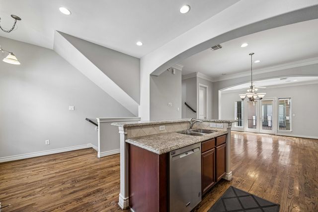 622 Rutland Street D, Houston, TX 77007