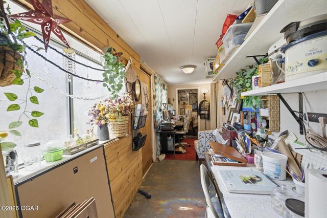 2127 S Joplin Avenue, Joplin, MO 64804