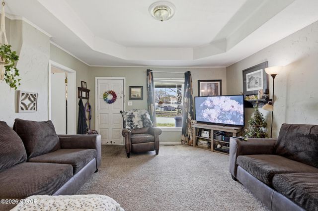 2127 S Joplin Avenue, Joplin, MO 64804