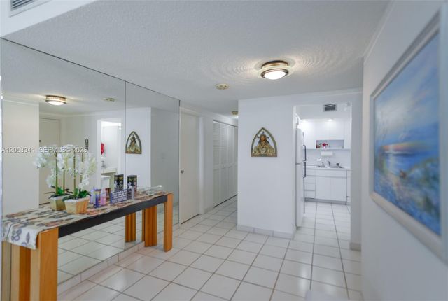 1980 S Ocean Drive 5E, Hallandale Beach, FL 33009