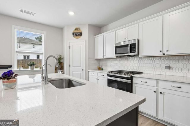 865 Lakeshore Drive, Winder, GA 30680