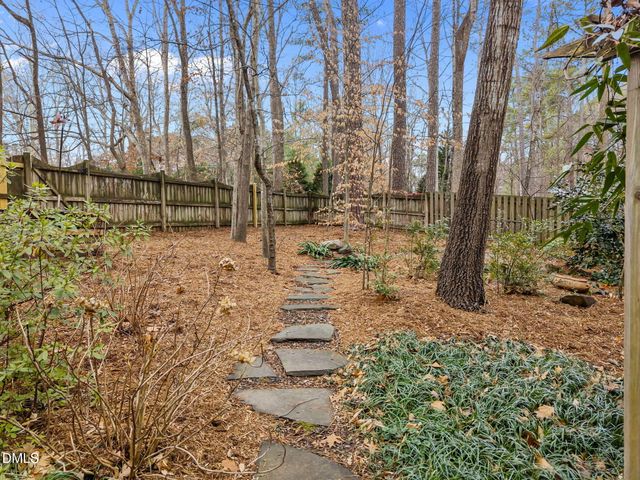 110 Linnaeus Place, Chapel Hill, NC 27514