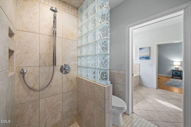 110 Linnaeus Place, Chapel Hill, NC 27514