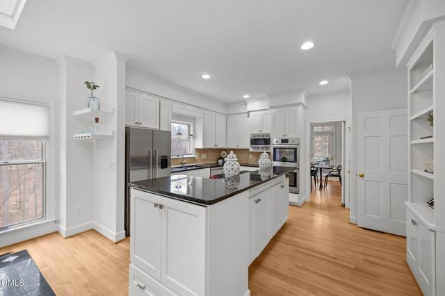 110 Linnaeus Place, Chapel Hill, NC 27514