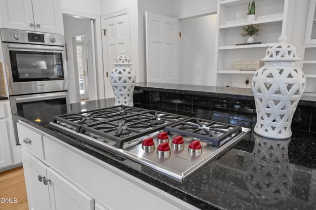 110 Linnaeus Place, Chapel Hill, NC 27514