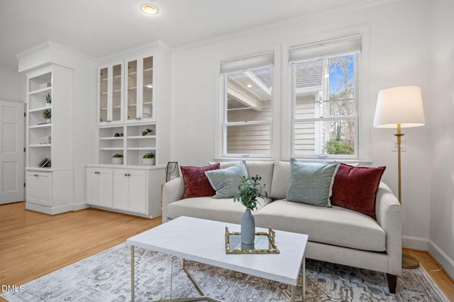 110 Linnaeus Place, Chapel Hill, NC 27514