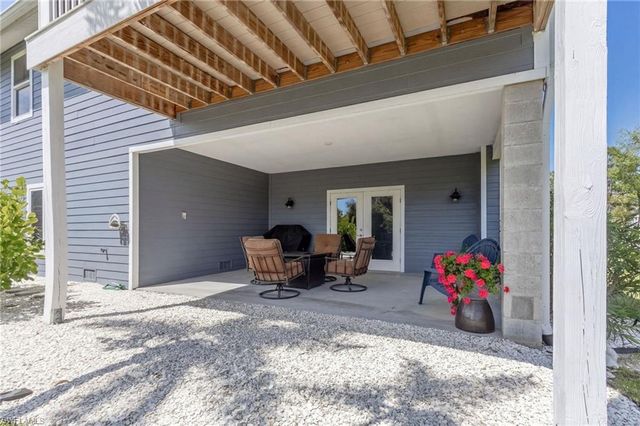 7655 Myrsine CIR, Bokeelia, FL 33922