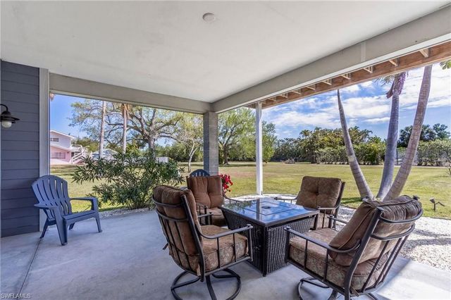 7655 Myrsine CIR, Bokeelia, FL 33922